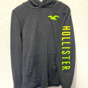 Hollister Hoodie Pullover Size-Medium (Grey)